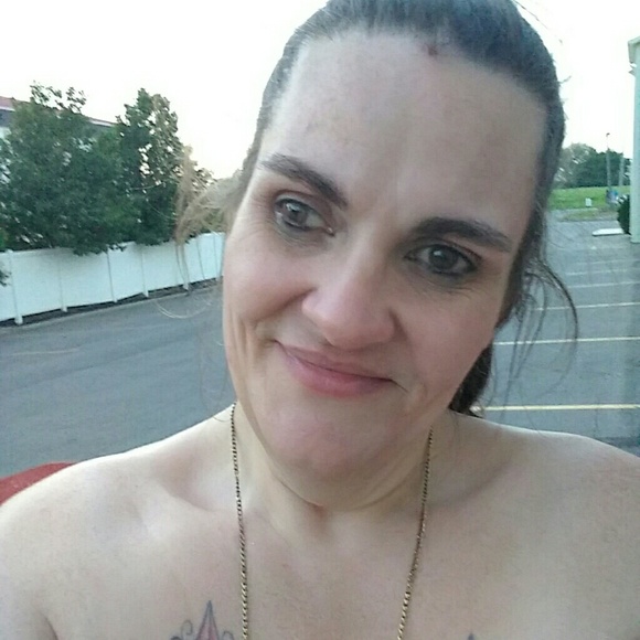 Meet your Posher, Mychelle - Picture 2 of 5